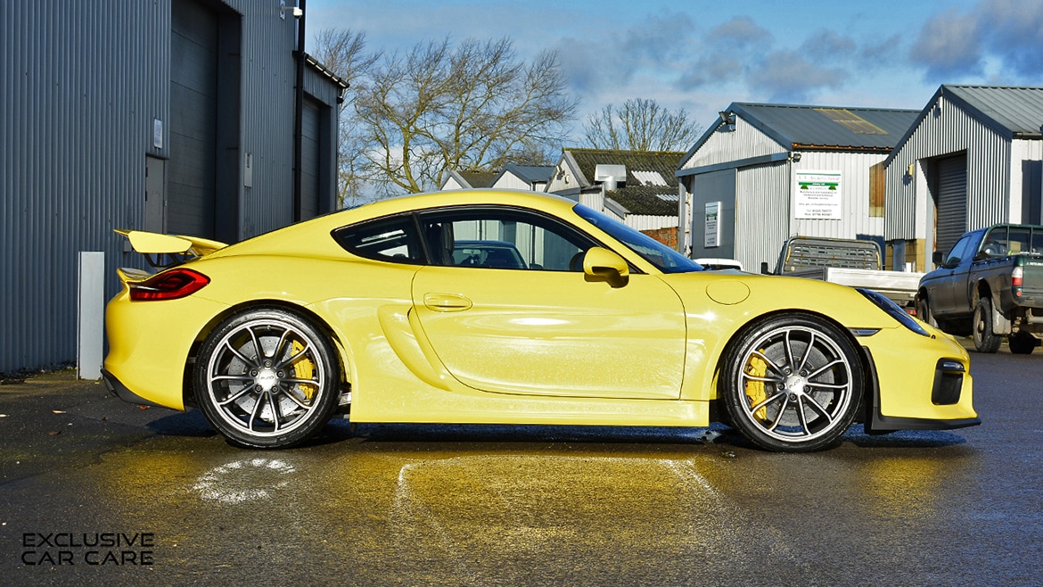 Porsche Cayman GT4